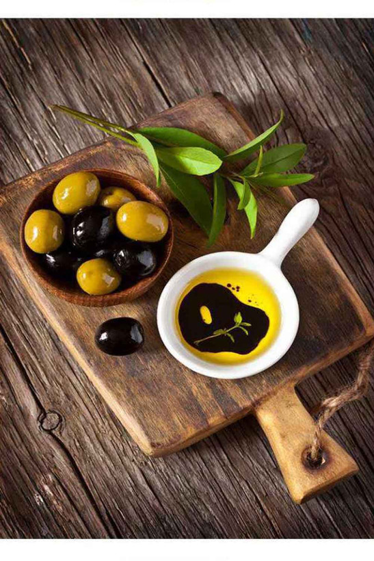 فرشینه آشپزخانه طرح زیتون و روغن زیتون کد ۷۰۱۴۴