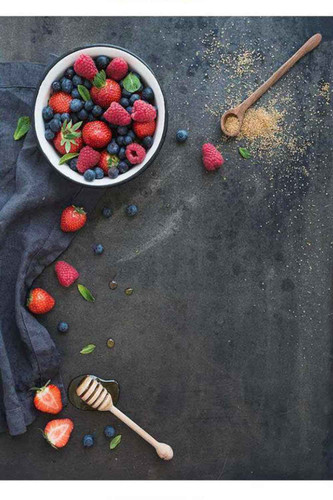 فرشینه آشپزخانه طرح بلوبری و توت فرنگی و رز بری کد ۷۰۱۴۹